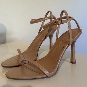 Nude pointed toe heels